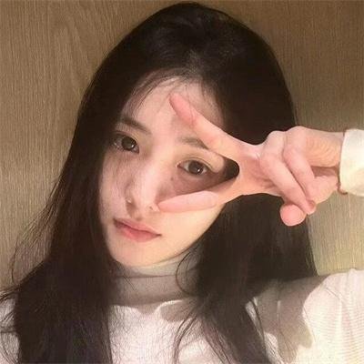 小妮扛枪